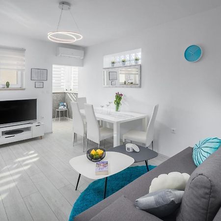 Apartment Sea Pearl Пореч Экстерьер фото