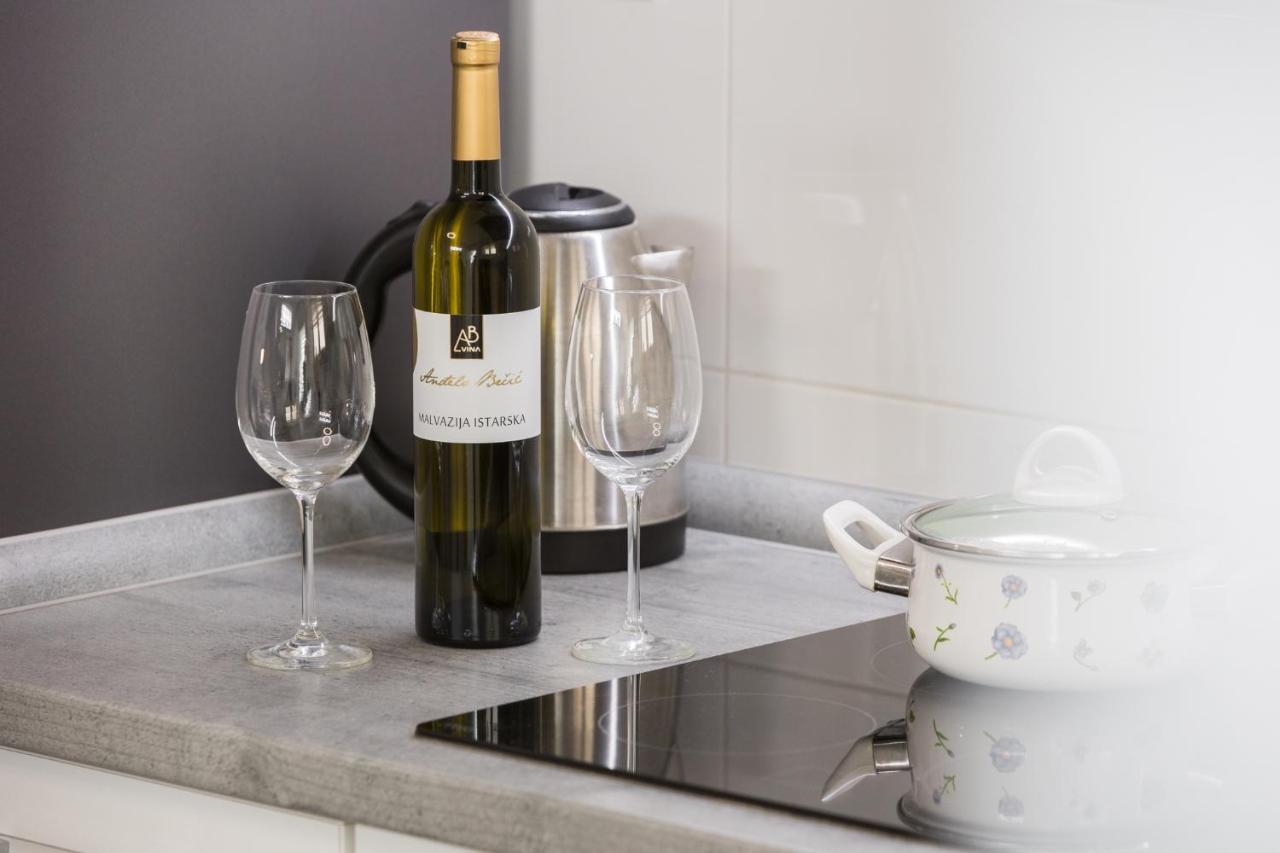 Apartment Sea Pearl Пореч Экстерьер фото