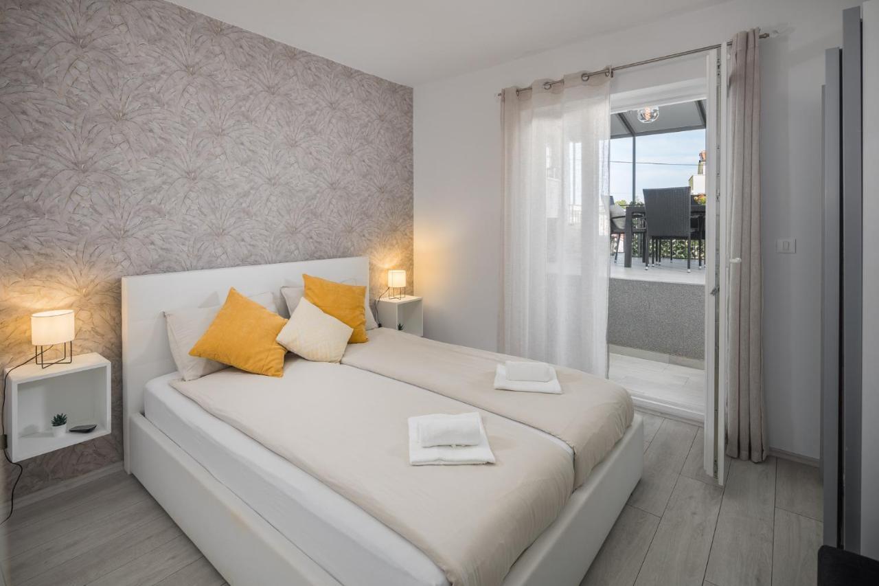 Apartment Sea Pearl Пореч Экстерьер фото