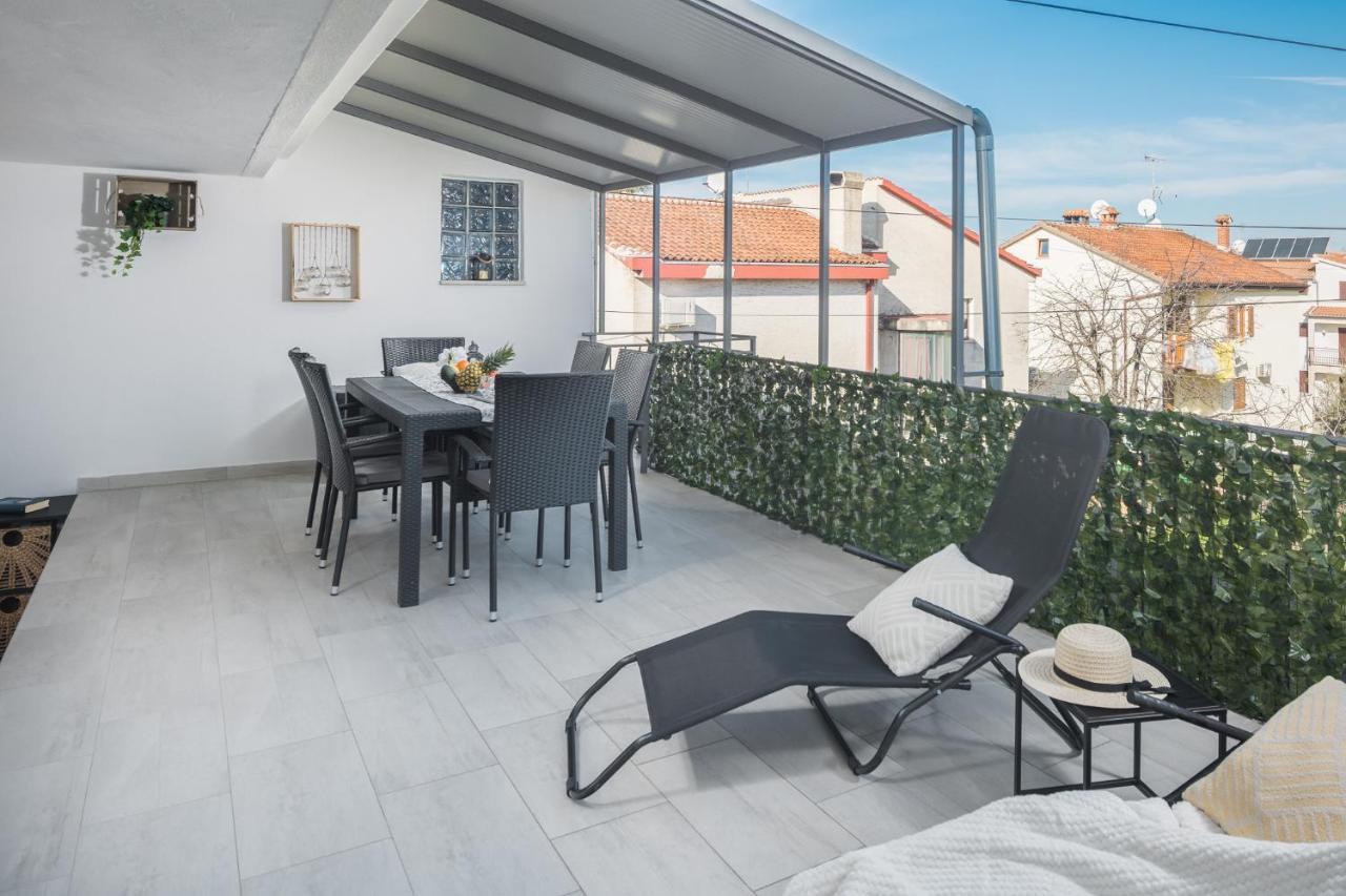 Apartment Sea Pearl Пореч Экстерьер фото